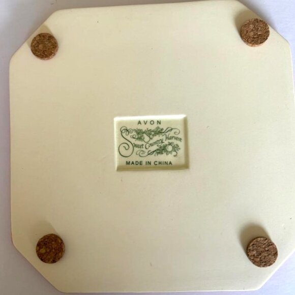 Avon Sweet Country Harvest, Collectible Ceramic Trivet, NIB, Pears/Peaches 2003 - Picture 3 of 4